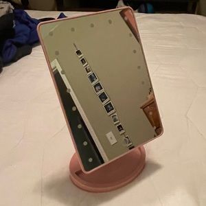 Light-Up Makeup Mirror